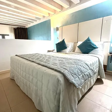 Al Canal Regio - Pensión 3*